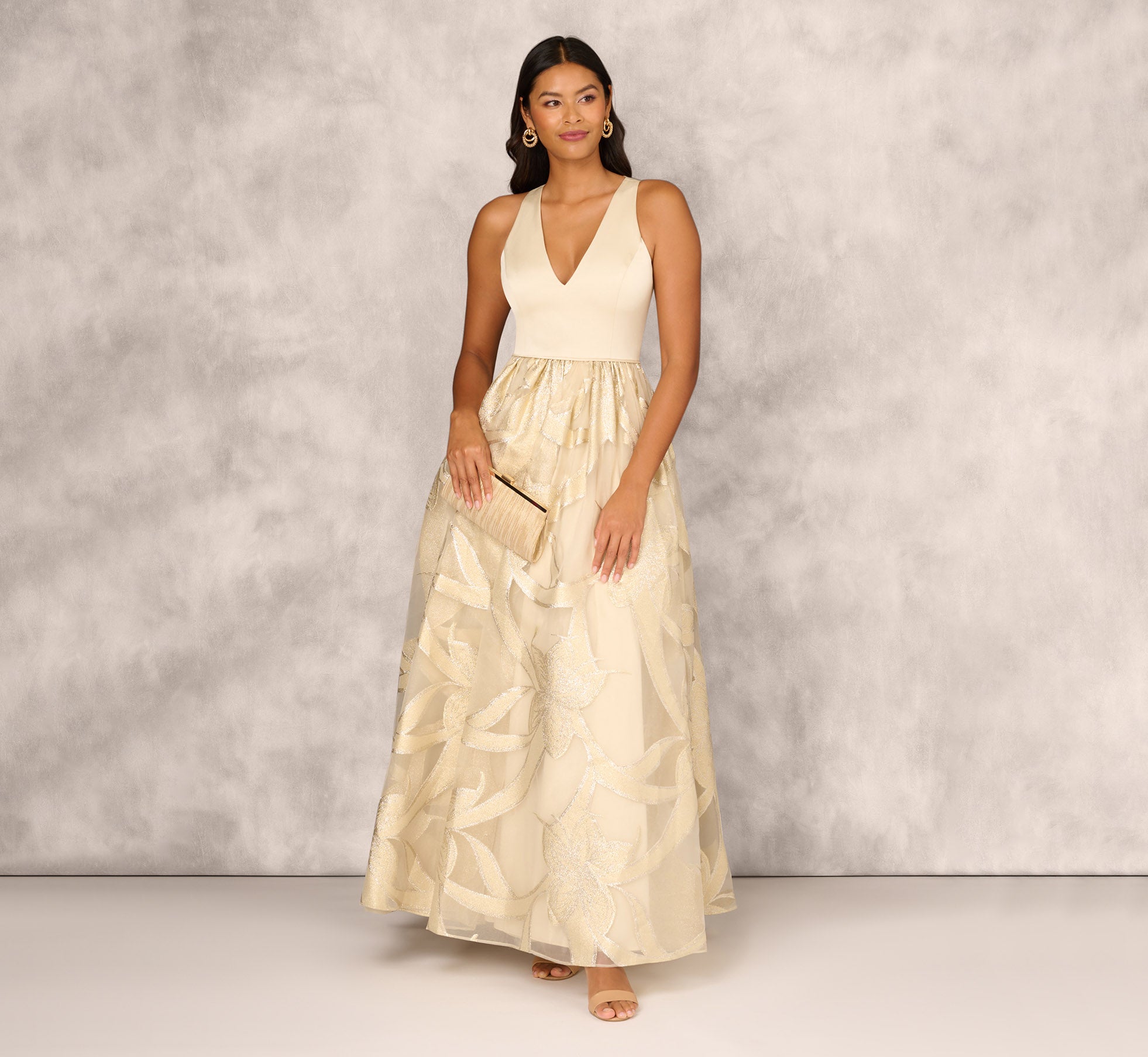 MD1E208629_AA267_Regular_Side